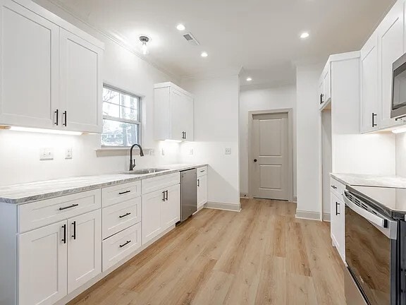 Building Photo - 208 Wheeler Ave