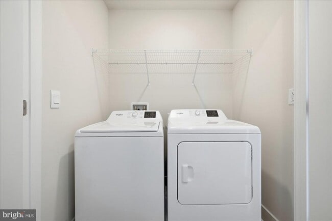 Building Photo - 1829 Harvest Dr