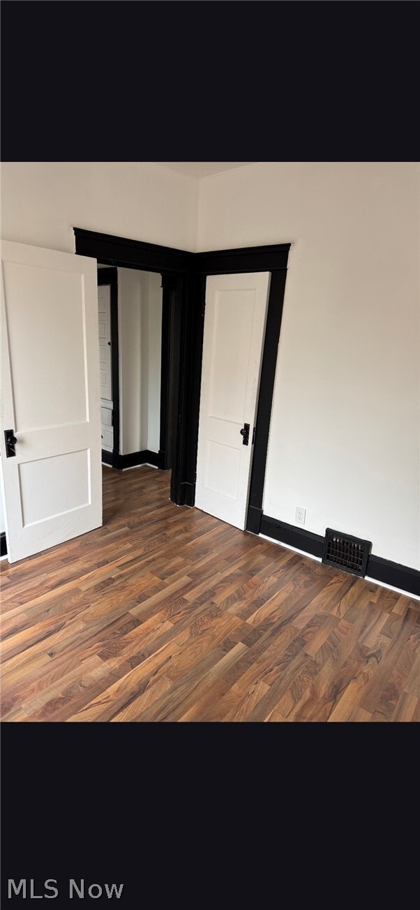 Building Photo - 12001 Oakview Ave