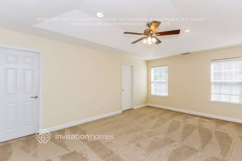 Building Photo - 1409 Mallory Ln
