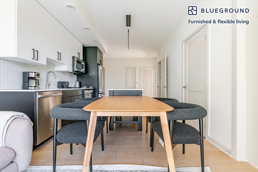 Building Photo - 60 I St SW