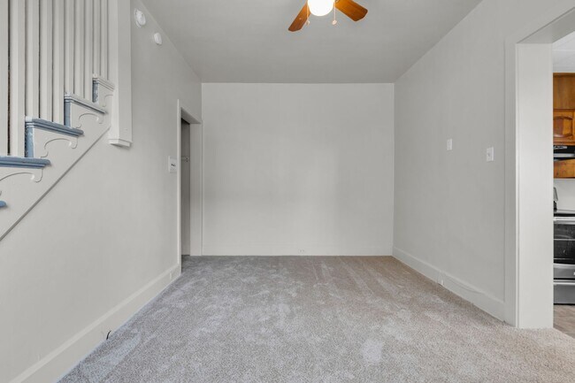 Building Photo - 1466 Main St