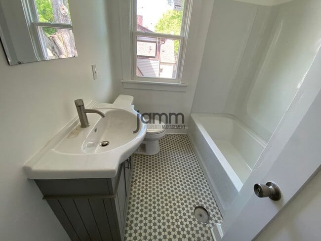 Building Photo - 3937 W 157th St