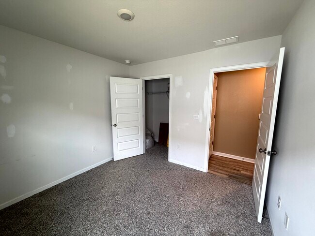 Building Photo - 1719 Paisleigh Dr