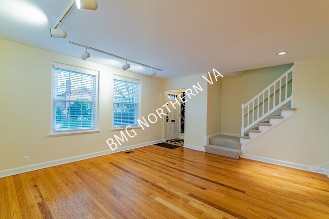 Building Photo - 4701 31st St S
