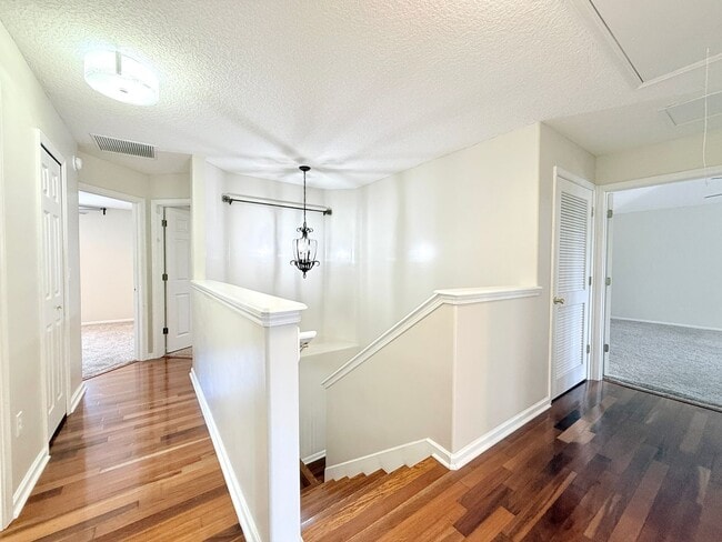 Building Photo - Spacious Two-Story Home with Hot Tub, Pool Table & Fenced Yard in Panther Creek