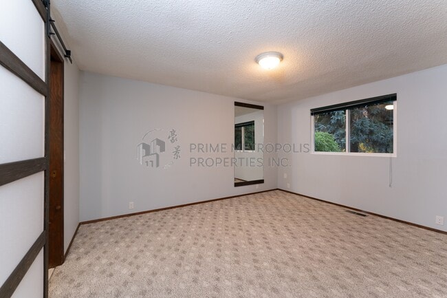 Building Photo - 5924 114th Pl SE