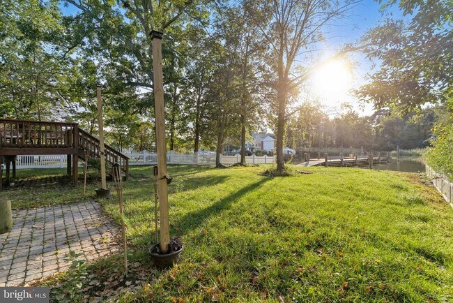 Building Photo - 4922 Lerch Dr