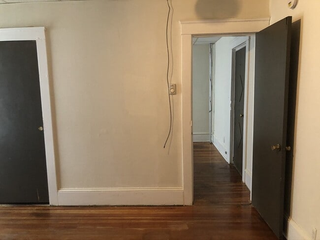 Building Photo - 150 Forest St