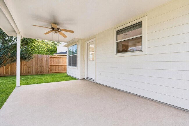 Building Photo - 17243 Valemist Ct