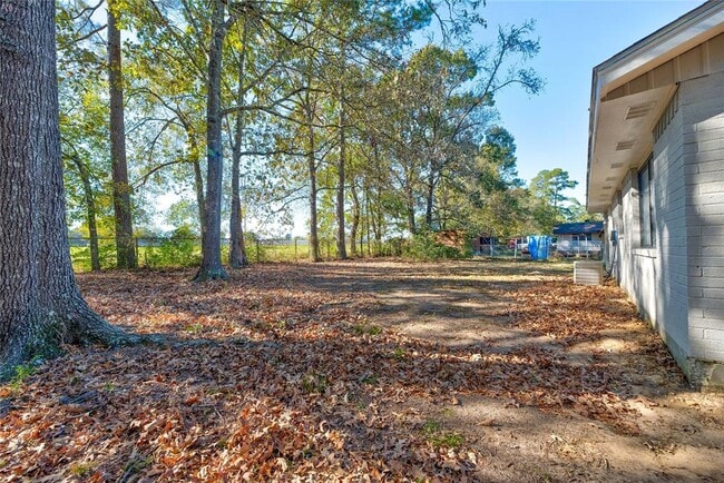 Building Photo - 160 Beeson Ave