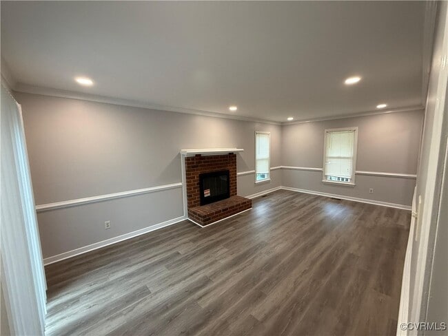 Building Photo - 5200 Reids Pointe Rd