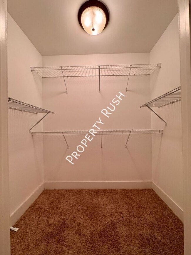 Building Photo - 6477 Olin Ln