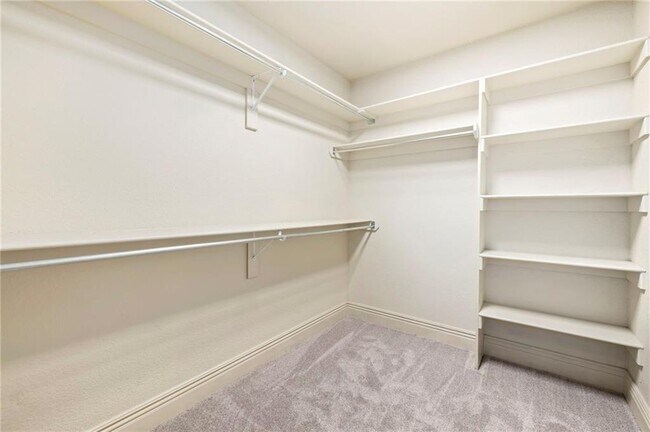 Building Photo - 2958 N Cassius Ln