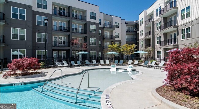 Building Photo - 2250 Oak Rd SW