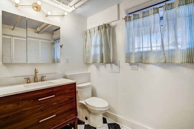 Building Photo - 5012 3rd St NW