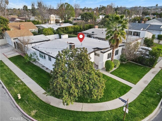 Building Photo - 5942 Graves Ave