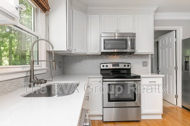 Building Photo - 11000 May Apple Terrace