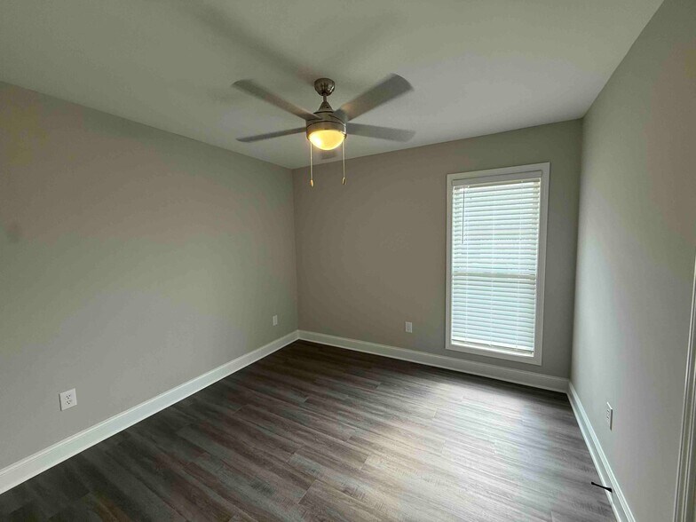 Building Photo - 548 Patrick Farms Dr