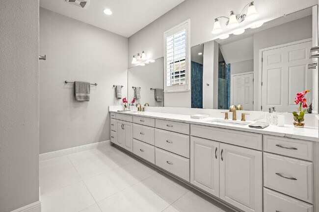 Building Photo - 11014 Rustic Timber Lp