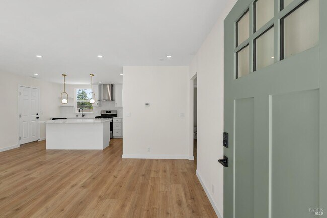 Building Photo - 8 Corte Dorado