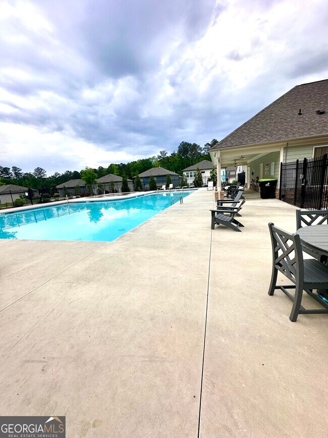 Building Photo - 603 Skye Ct