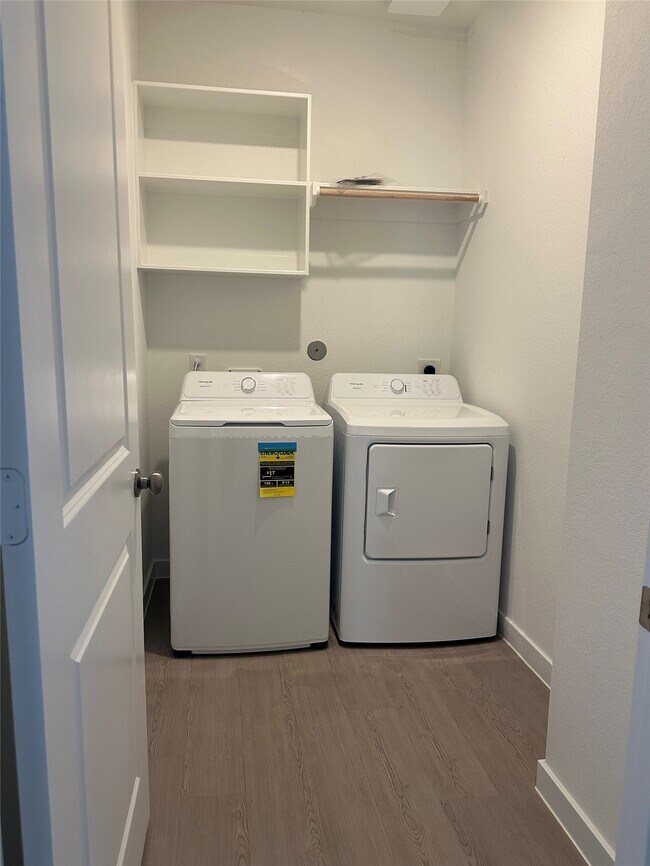 Building Photo - 3124 Ruby Rdg Dr