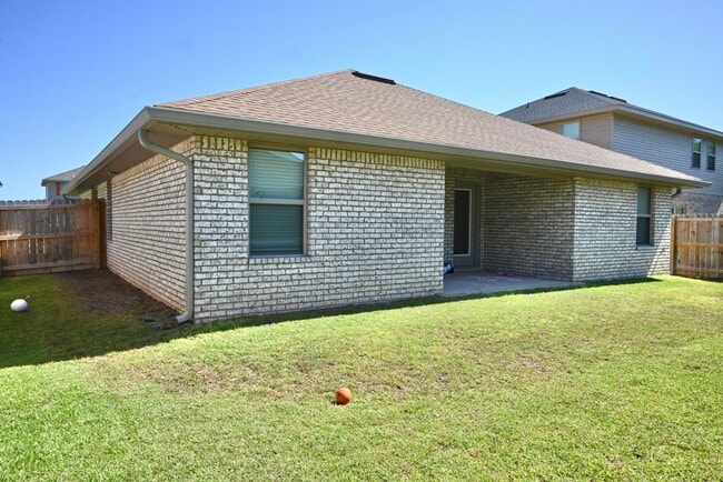 Building Photo - 326 Keswick Ln