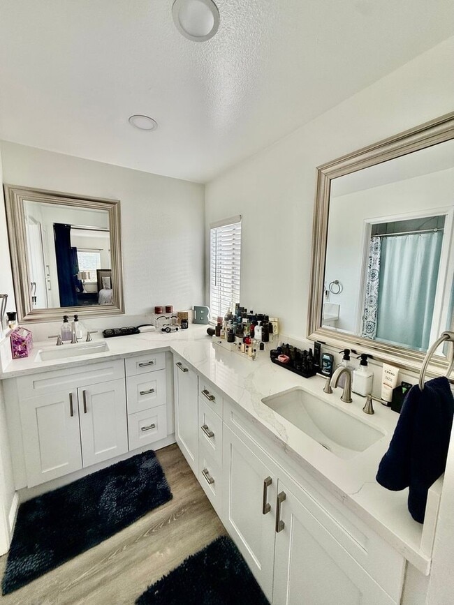 Building Photo - Kapolei/4 BD/2.5 BA/Garage