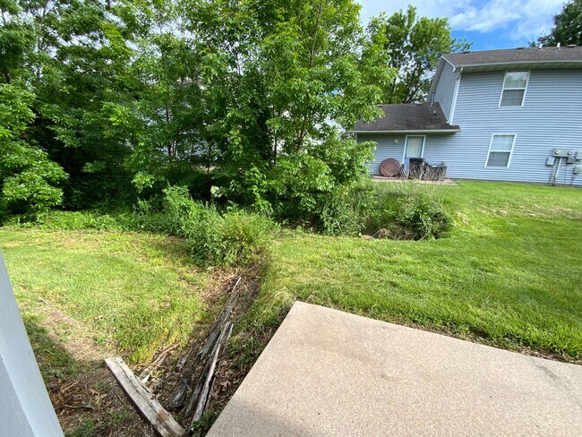 Building Photo - 3566-3568 Prescott Dr