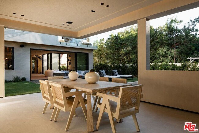 Building Photo - 13229 Hesby St