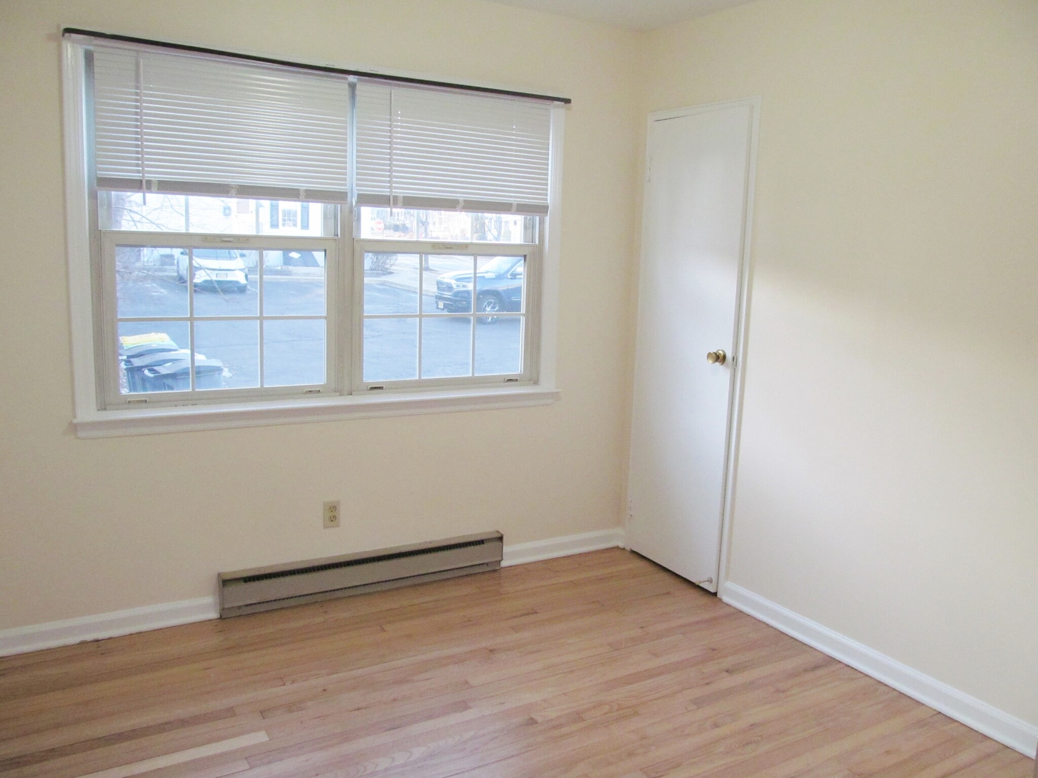 Building Photo - 60 E Cliff St