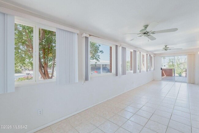 Building Photo - 10675 N Kilimanjaro Ave