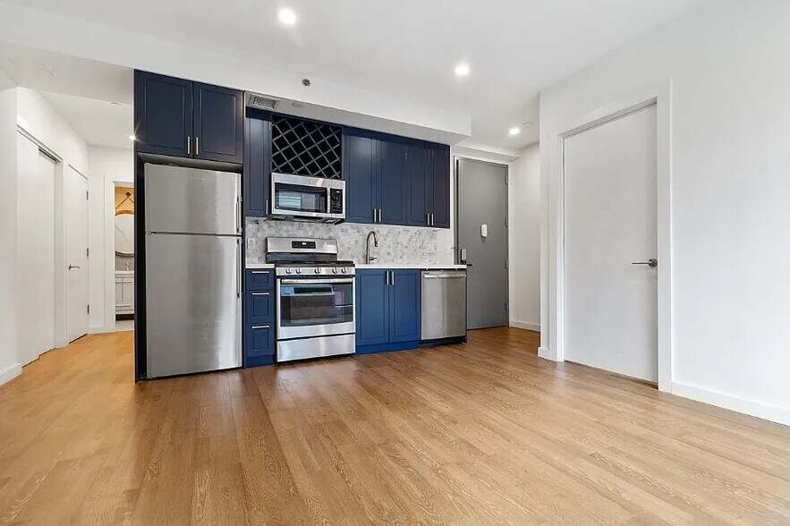 Building Photo - 41-32 27th St