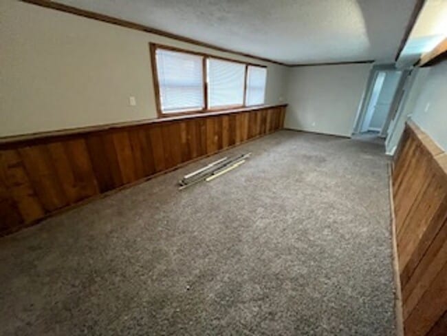 Building Photo - 3 BR 1.5 BA split-level with attached 1 car garage- OPEN HOUSE THIS SATURDAY