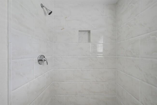 Building Photo - 141 Atwood St