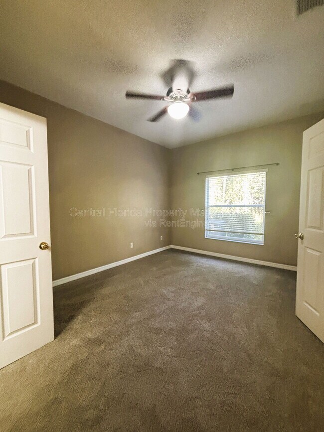 Building Photo - 16183 Old Ash Loop