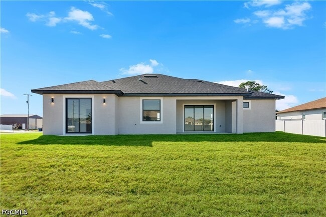 Building Photo - 1144 Edelweiss St E