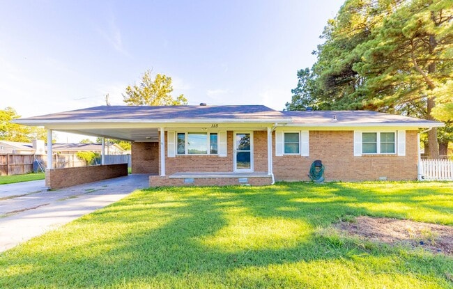 Primary Photo - 115 Ketchum Ln