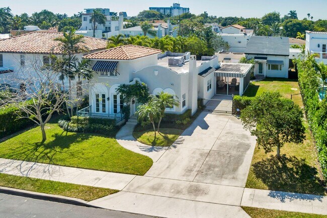 Building Photo - 222 Greenwood Dr