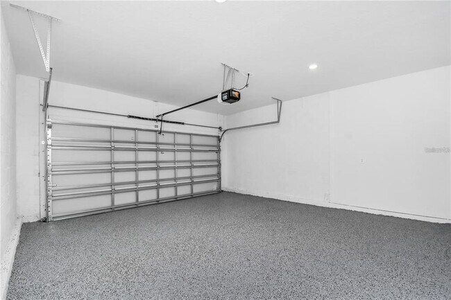 Building Photo - 121 Bogey Dr