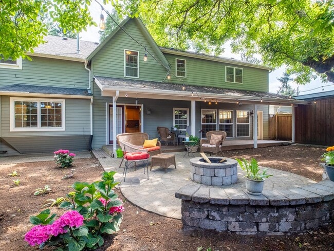 Building Photo - Coming soon! Large historic farmhouse- 5 b...