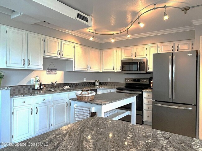 Building Photo - 2975 S Hwy A1A
