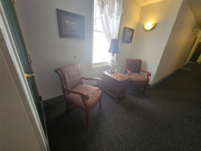 Building Photo - 900 Market St