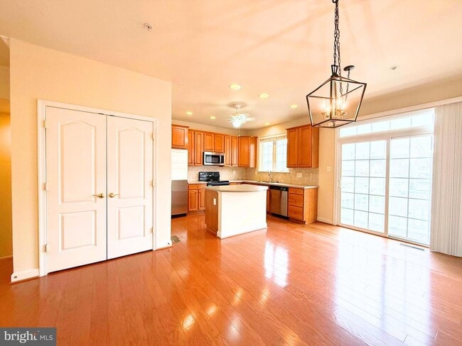 Building Photo - 310 Ridgemont Ave