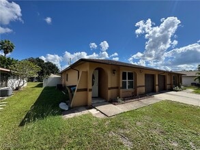 Building Photo - 515 SE 23rd Pl