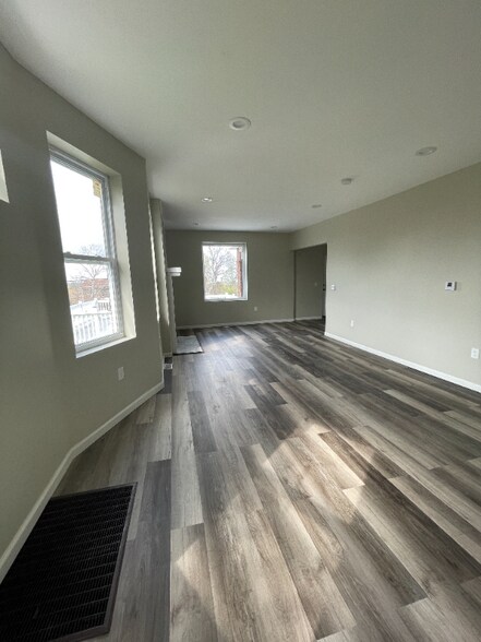 Building Photo - 537 Prospect Pl