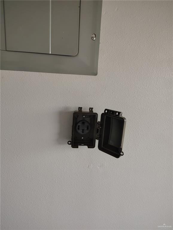 Building Photo - 24 Lago Washington