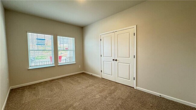 Building Photo - 228 Water Oak Wy