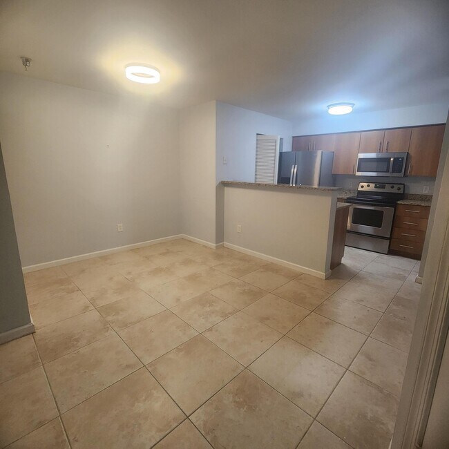 Building Photo - 1050 Crystal Way